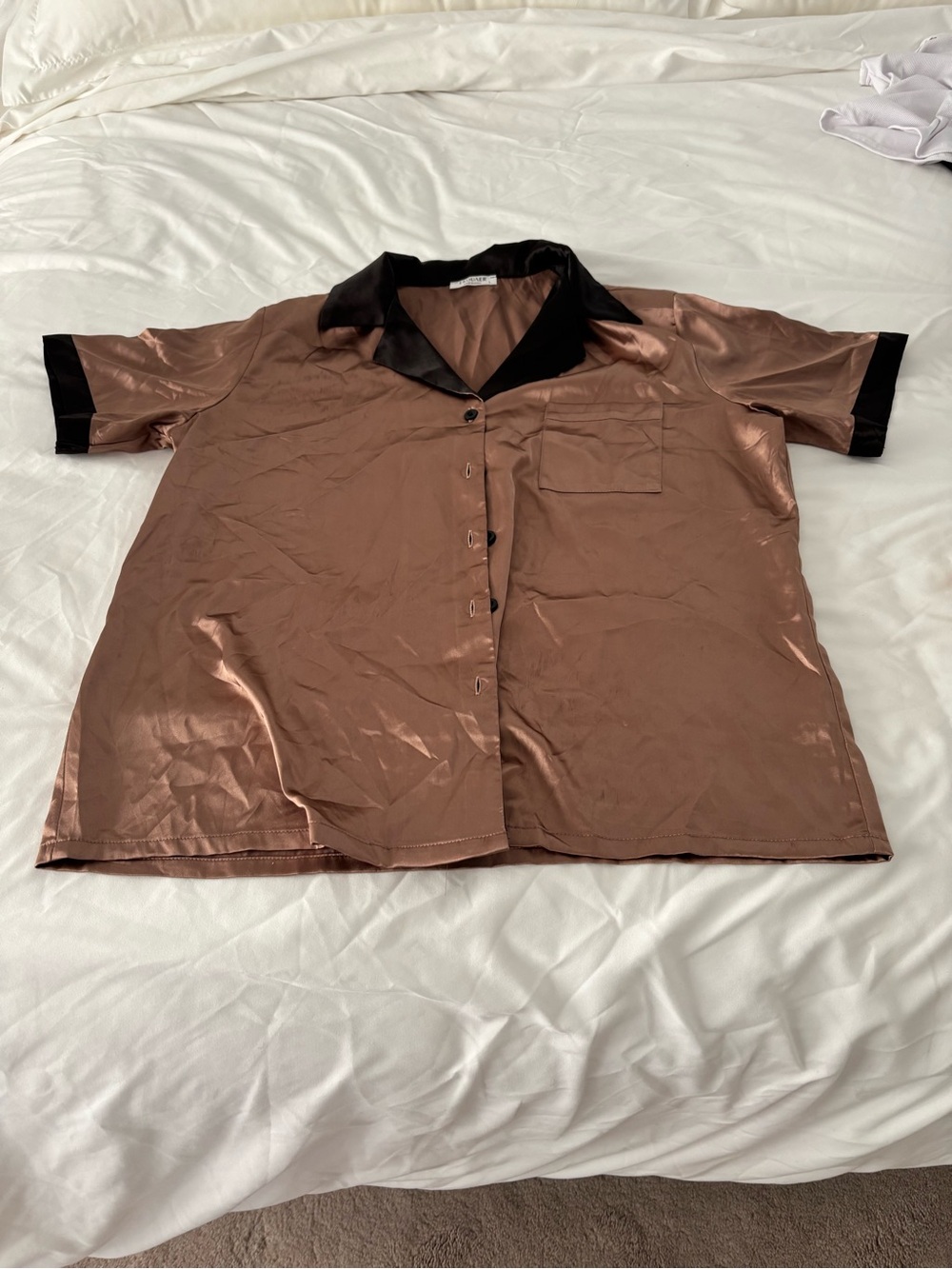 Women’s silk PJ set worn once!